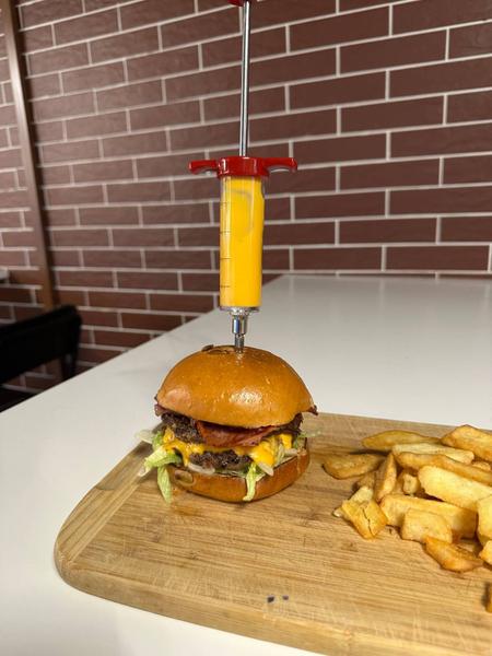 Super Cheese Burger
